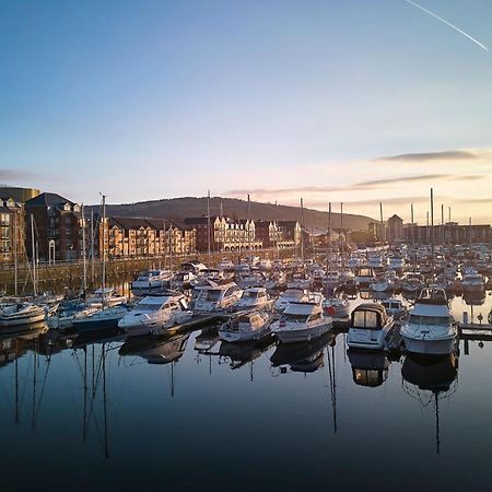 Delta Hotels By Marriott Swansea Bagian luar foto