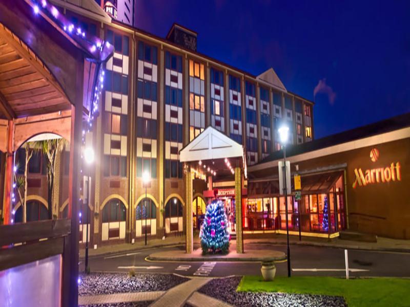 Delta Hotels By Marriott Swansea Bagian luar foto