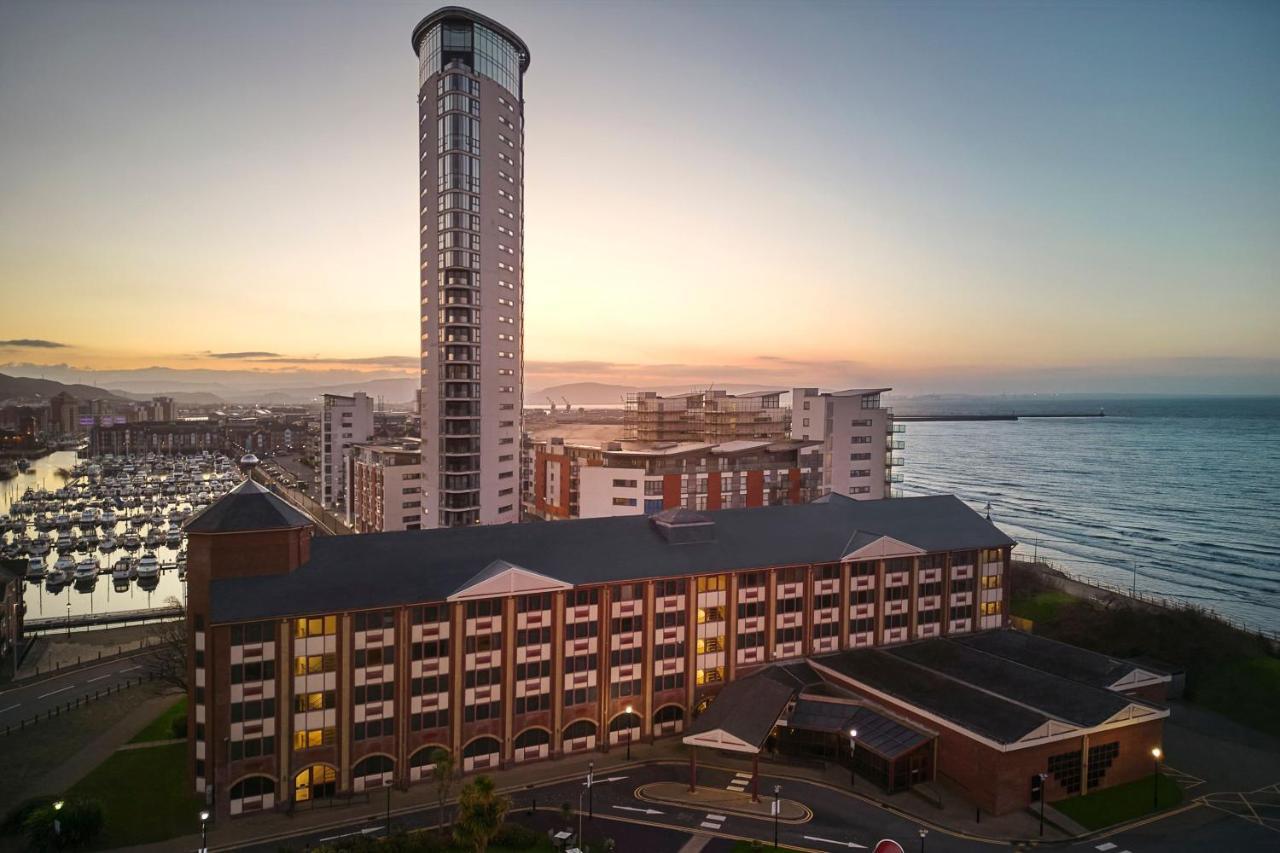 Delta Hotels By Marriott Swansea Bagian luar foto