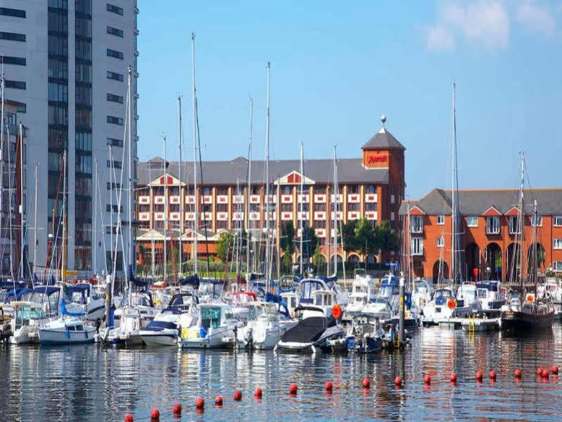Delta Hotels By Marriott Swansea Bagian luar foto