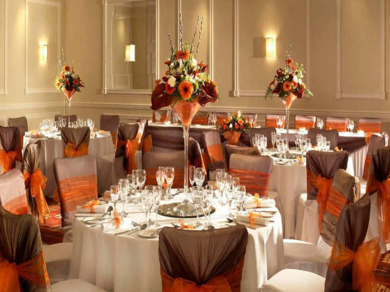 Delta Hotels By Marriott Swansea Bagian luar foto